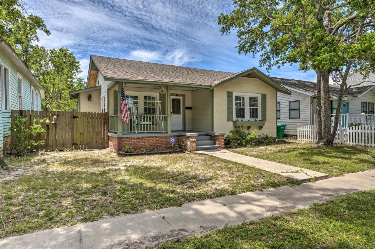 Cozy Gulfport Home Walk To Beach, Marina And Casino Exterior foto